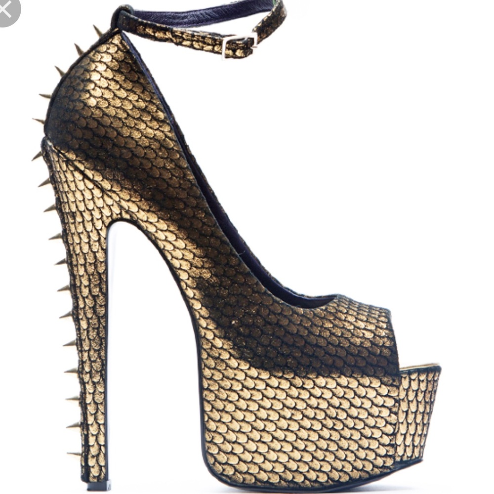 Platform heeled sandal